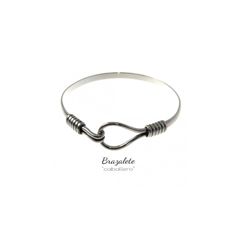 Nudo brazalete